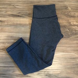 Lululemon Wunder Under Crops Heathered grey Sz 4